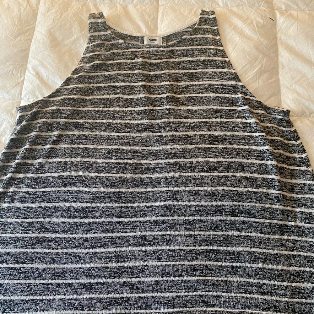 Old navy sweater tank